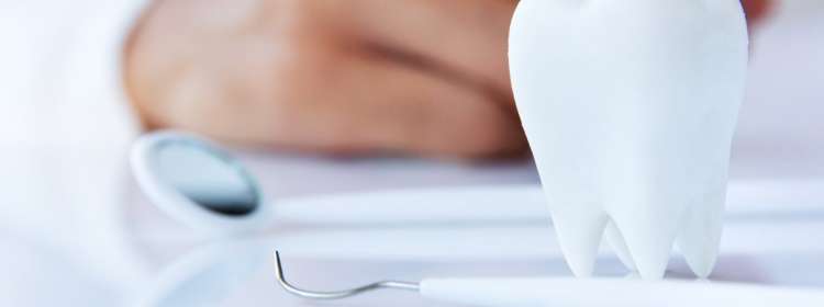 dental-hygiene-concept-background_t20_Kv7m7X